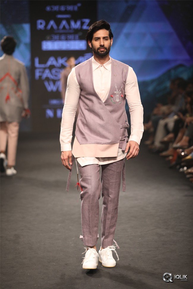 Mr-World-Rohit-Khandelwal-at-Lakme-Fashion-Week-By-Raamz